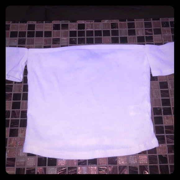 Ambiance Tops - 🌺3 for $13 🌺White crop top